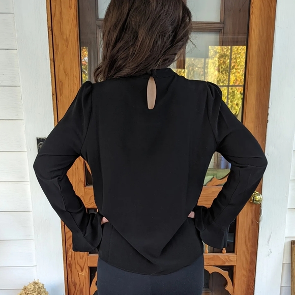 Blouse with Pearl Detail - Picture 13 of 14